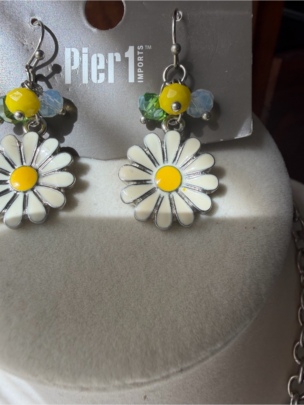 Pier 1 Daisy Necklace & Matching Earrings Set Yellow Floral Beaded Statement - Picture 3 of 9